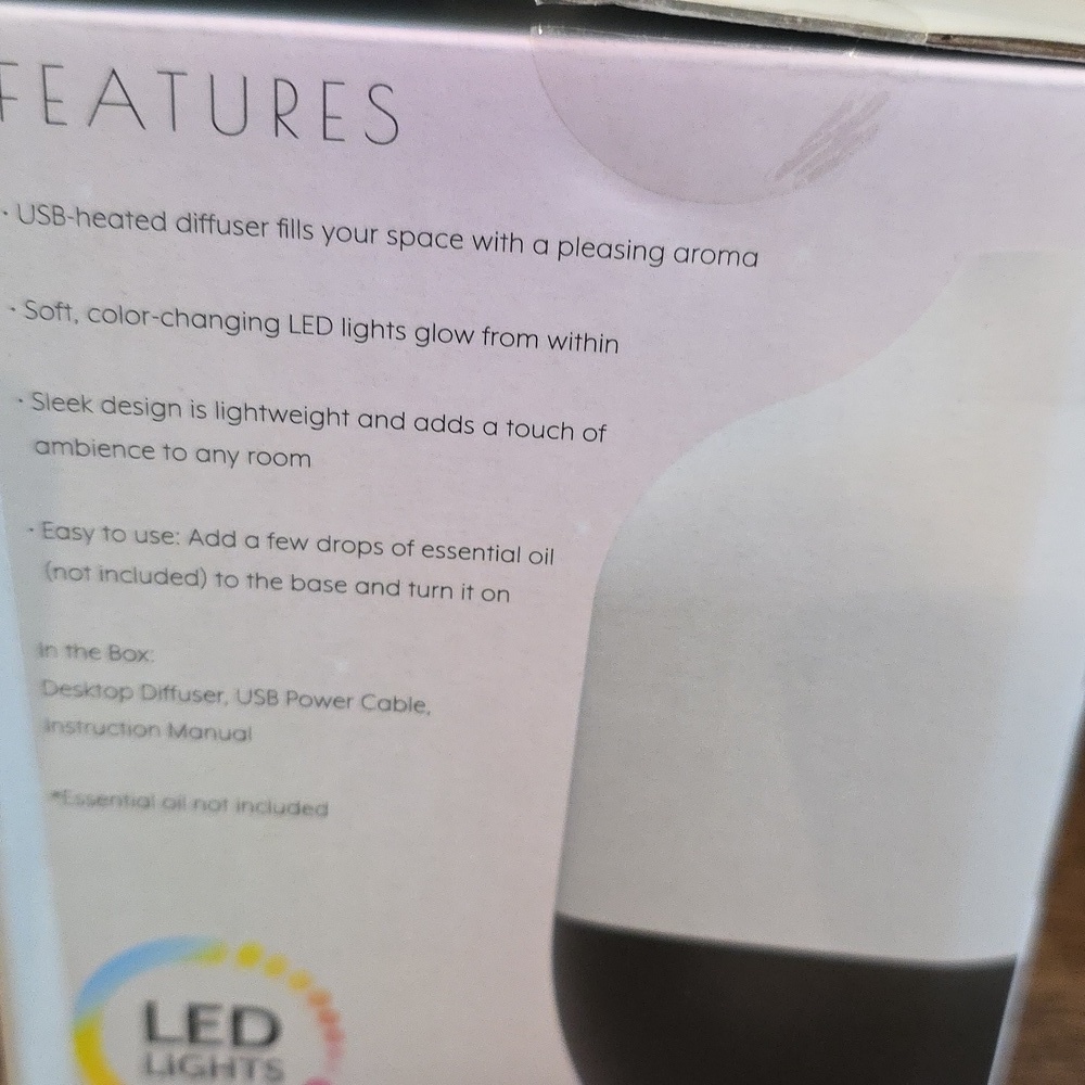 Colorways Desktop Mini Diffuser With Color Changing Lights - Picture 4 of 7